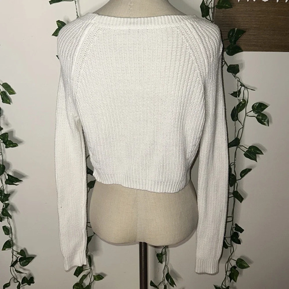Express Cropped White Sweater - Picture 7 of 10